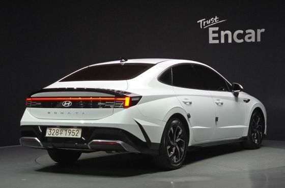 Hyundai Sonata 2.0 Premium — пробег 21 536 км — фото 2 из 5