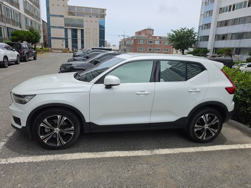 Volvo XC40 B4 Inscription — пробег 69 400 км — фото 3 из 5