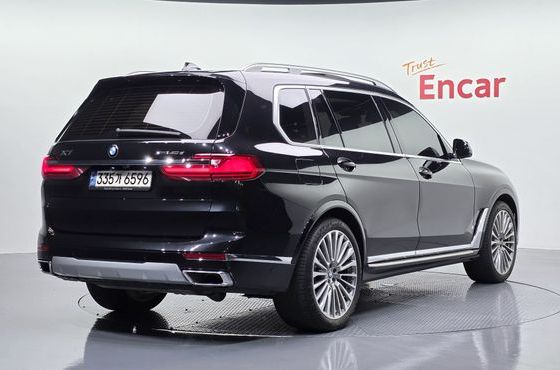 BMW X7 xDrive 40d Design Pure Excellence 7-Seater — пробег 88 392 км — фото 2 из 5