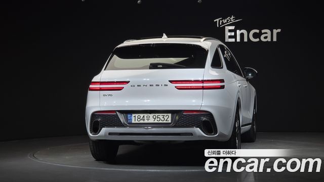Genesis GV70 из Кореи Encar