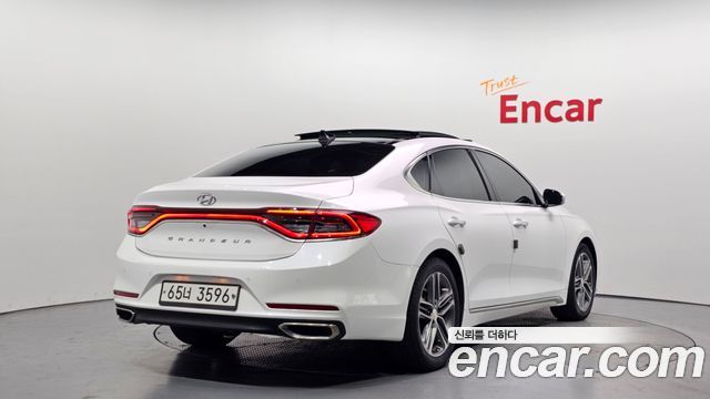Hyundai Grandeur 2.2 Diesel Premium — пробег 131 681 км — фото 2 из 5