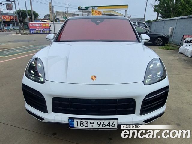 Porsche Cayenne 3.0 E-HYBRID PLATINUM EDITION — пробег 54 000 км — фото 2 из 5