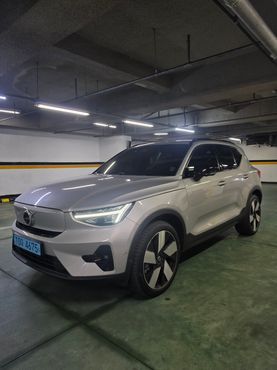 Volvo XC40 Twin Ultimate — пробег 12 700 км — фото 1 из 5