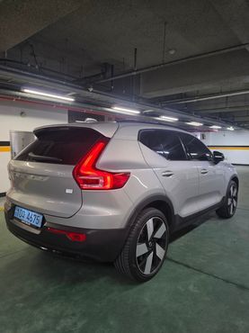 Volvo XC40 Twin Ultimate — пробег 12 700 км — фото 2 из 5