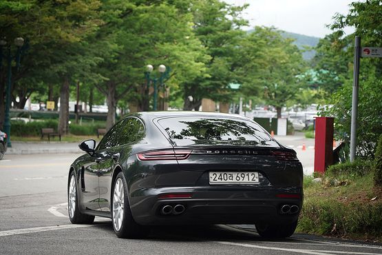 Porsche Panamera 3.0 AWD — пробег 93 437 км — фото 4 из 5
