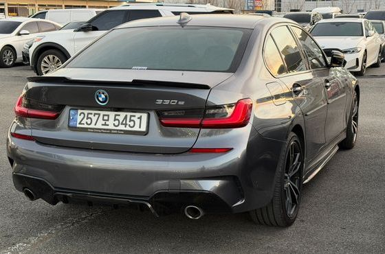 BMW 3-Series 330e M Sport — пробег 104 620 км — фото 2 из 5