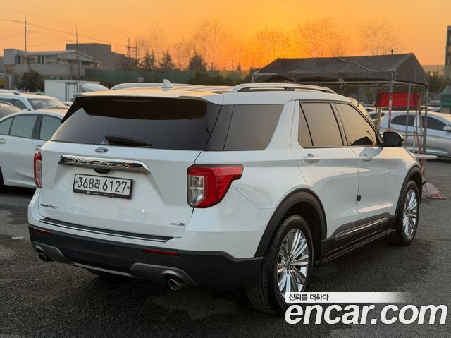 Ford Explorer 2.3 LimIted 4WD — пробег 47 000 км — фото 2 из 5