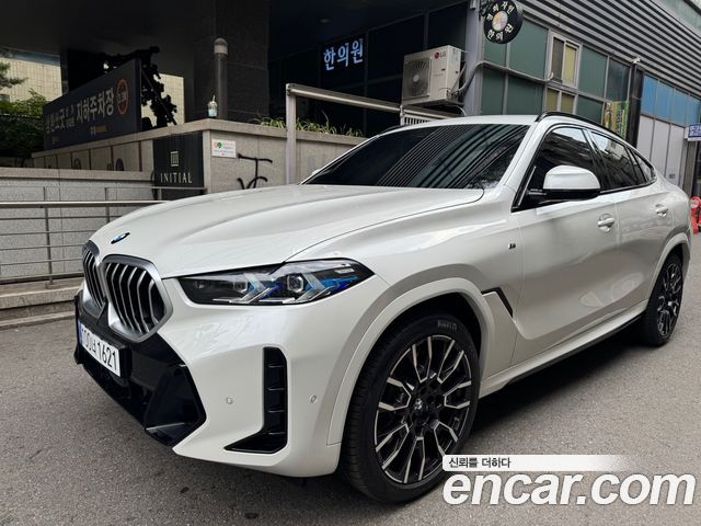 BMW X6 xDrive40i M Sport — пробег 4 300 км — фото 1 из 5