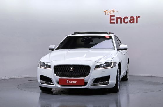 Jaguar XF 20d Prestige AWD — пробег 124 396 км — фото 3 из 5
