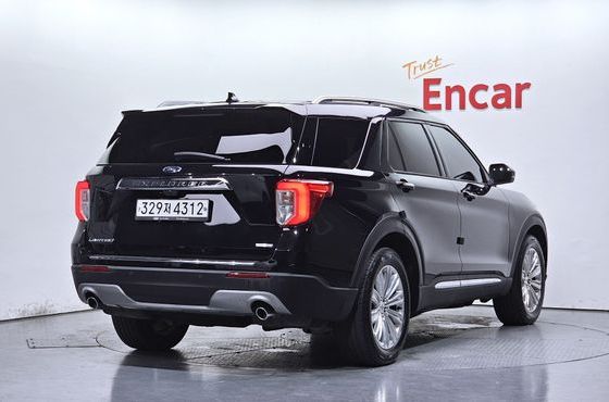 Ford Explorer 2.3 LimIted 4WD — пробег 69 280 км — фото 2 из 5