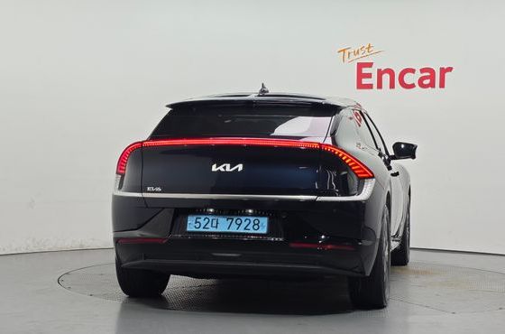 Kia EV6 Standard Earth — пробег 34 268 км — фото 4 из 5