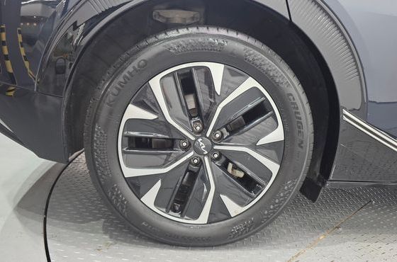 Kia EV6 Standard Earth — пробег 34 268 км — фото 5 из 5