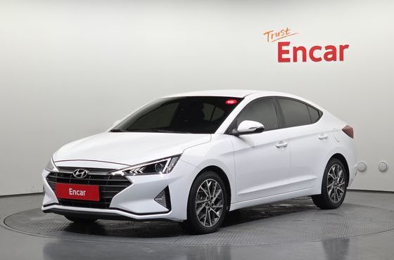 Hyundai AVANTE 1.6 Style — пробег 37 373 км — фото 1 из 5