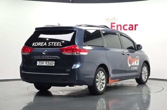 Toyota Sienna 3.5 AWD — пробег 190 155 км — фото 2 из 5