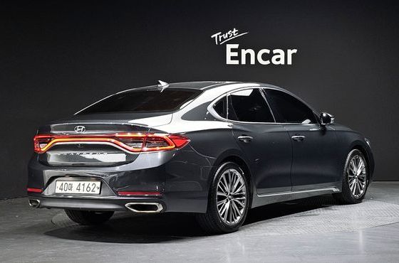 Hyundai Grandeur 2.4 Premium Special — пробег 104 457 км — фото 2 из 5