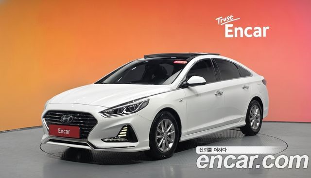Hyundai Sonata 2.0 Style — пробег 71 616 км — фото 1 из 5