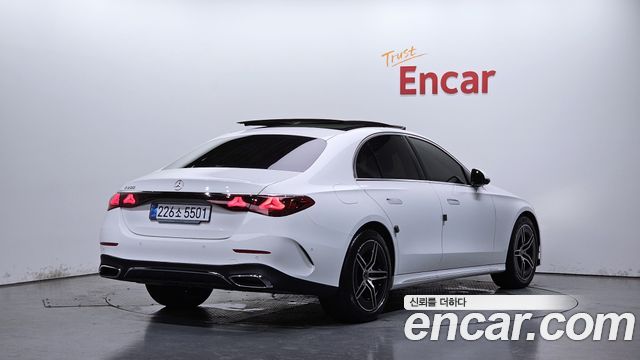 Mercedes-Benz E-Class из Кореи Encar