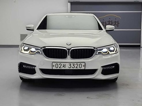 BMW 5-Series 530i xDrive M Sport Package Plus — пробег 146 894 км — фото 2 из 5
