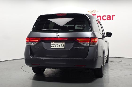 Honda Odyssey 3.5 4th — пробег 134 660 км — фото 4 из 5