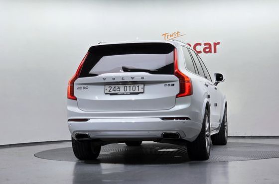 Volvo XC90 D5 Inscription — пробег 80 090 км — фото 4 из 5