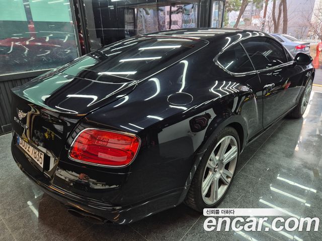 Bentley Continental 4.0 GT — пробег 58 900 км — фото 2 из 5
