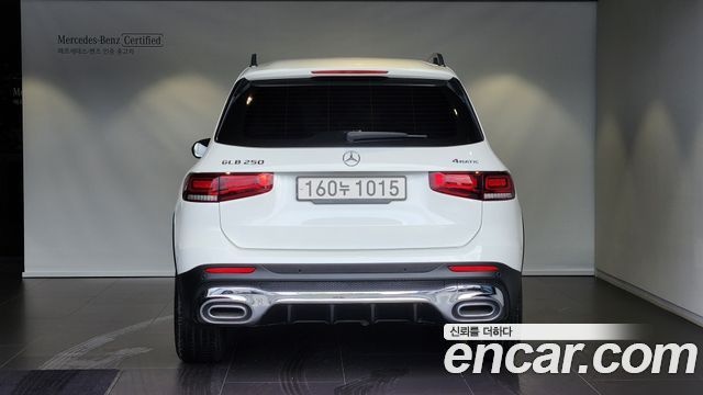 Mercedes-Benz GLB-Class GLB250 4MATIC — пробег 54 513 км — фото 4 из 5