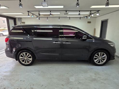 Kia Carnival Gasoline 9-seater Noblesse — пробег 10 720 км — фото 5 из 5
