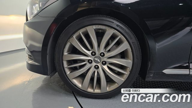 Hyundai Genesis из Кореи Encar
