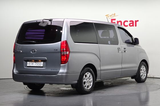 Hyundai Starex 5-Seater VAN CVX Luxury — пробег 162 365 км — фото 2 из 5