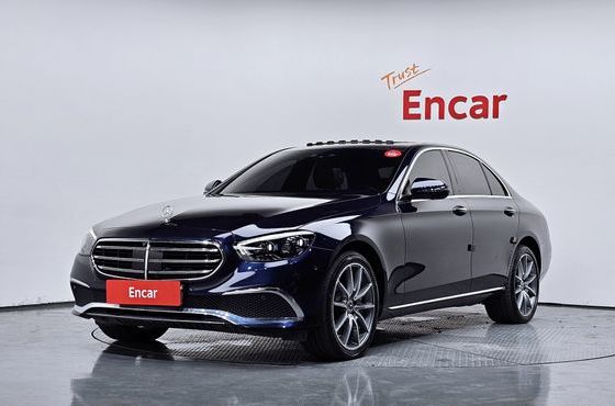 Mercedes-Benz E-Class E300e 4MATIC Exclusive — пробег 64 494 км — фото 1 из 5