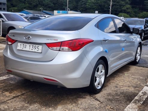 Hyundai AVANTE M16 GDI Premier — пробег 161 162 км — фото 4 из 5
