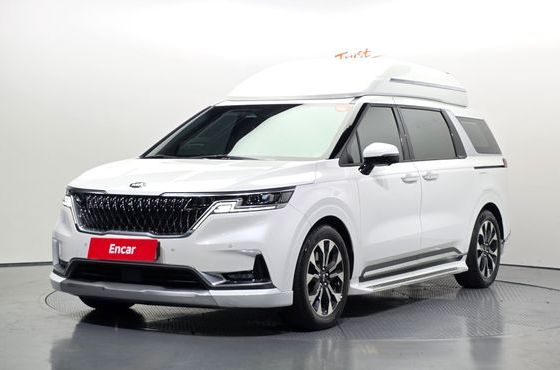 Kia Carnival 9-Seater Hi-Limousine Signature — пробег 116 533 км — фото 1 из 5