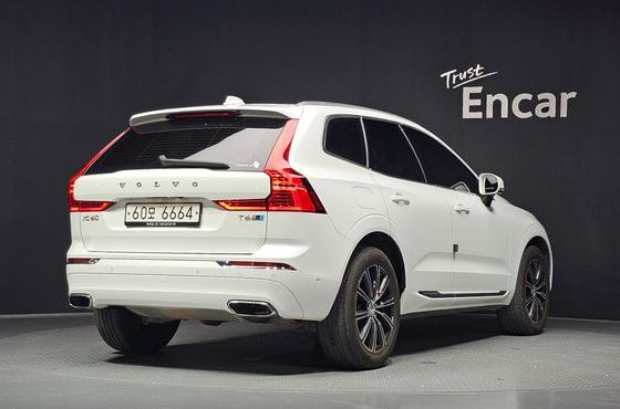 Volvo XC60 T6 Inscription — пробег 179 801 км — фото 2 из 5