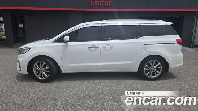 Kia Carnival из Кореи Encar