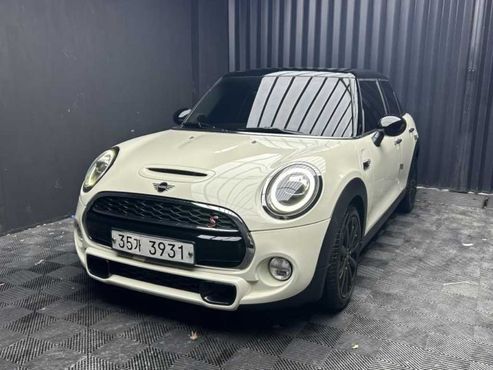 Mini Cooper 5Door Standard 3rd — пробег 96 201 км — фото 2 из 5