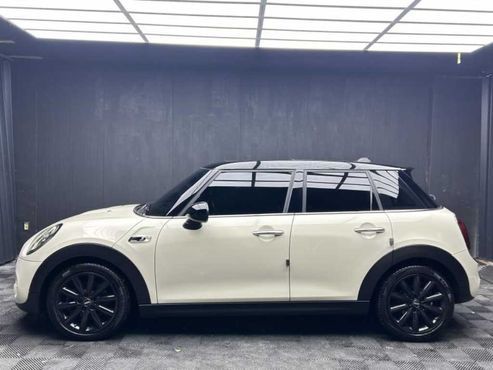 Mini Cooper 5Door Standard 3rd — пробег 96 201 км — фото 3 из 5