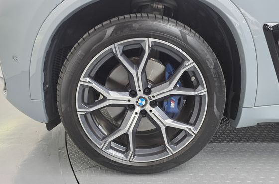 BMW X5 xDrive 40i M Sport — пробег 4 270 км — фото 5 из 5