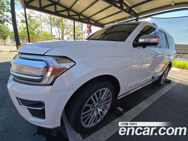 Ford Expedition Platinum 4WD 7Seater — пробег 75 000 км — фото 1 из 5