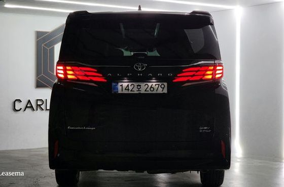 Toyota Alphard 2.5 HEV Executive AWD — пробег 9 407 км — фото 4 из 5