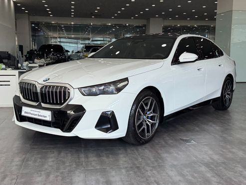 BMW 5-Series 523d M Sport — пробег 7 554 км — фото 1 из 5
