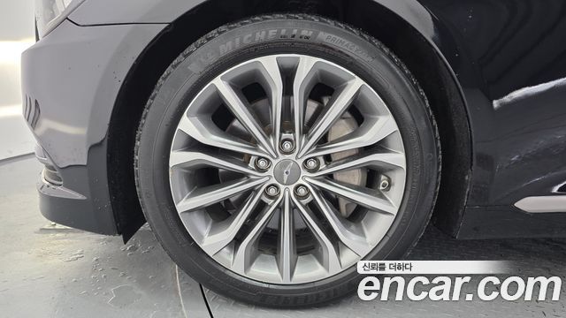 Hyundai Genesis из Кореи Encar