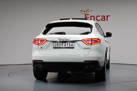 Maserati Levante 3.0 AWD — пробег 58 022 км — фото 4 из 5