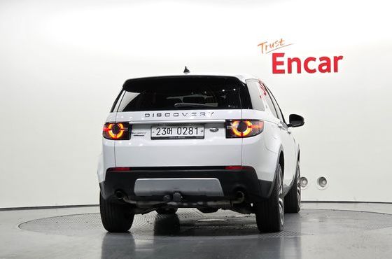 Land Rover Discovery Sport 2.0 TD4 HSE Luxury — пробег 99 647 км — фото 4 из 5