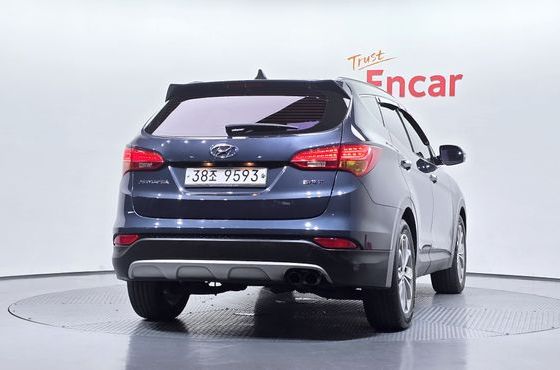 Hyundai Santafe Diesel(e-VGT) 2.0 2WD Exclusive Special — пробег 139 950 км — фото 4 из 5