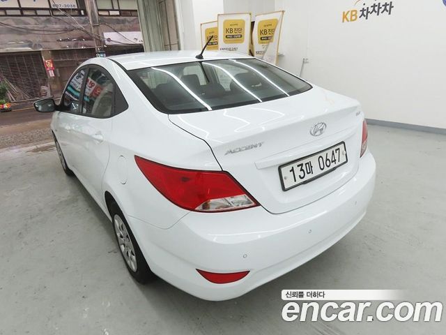 Hyundai Accent 1.4 VVT Smart — пробег 50 000 км — фото 4 из 5