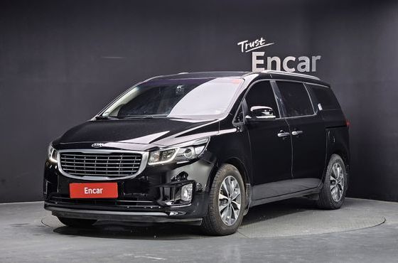 Kia Carnival 11-seater Prestige — пробег 77 672 км — фото 1 из 5