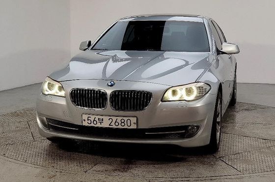 BMW 5-Series 520d — пробег 162 300 км — фото 2 из 5