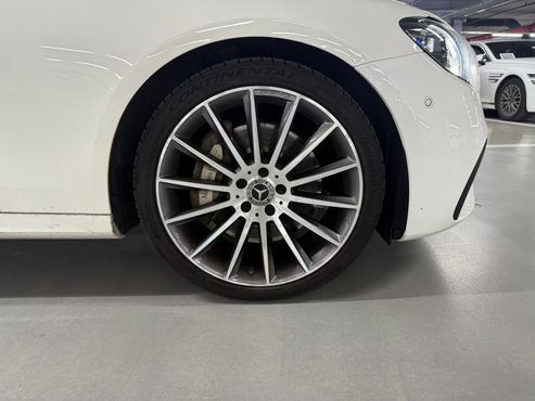 Mercedes-Benz E-Class E350 4MATIC AMG Line — пробег 107 492 км — фото 5 из 5