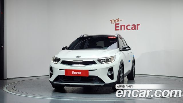 Kia Stonic из Кореи Encar