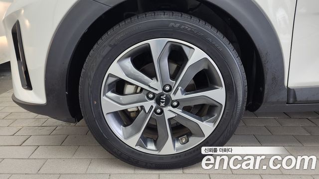 Kia Stonic из Кореи Encar